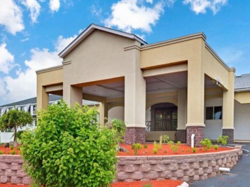 Hotel Ramada By Wyndham Kittery Exterior foto