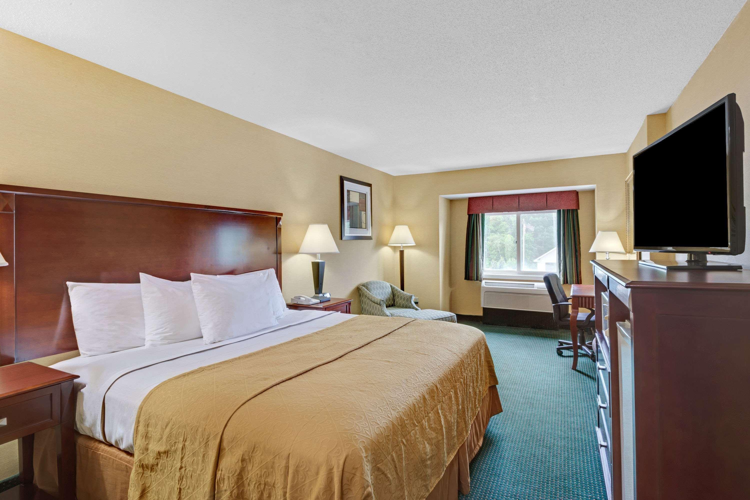 Hotel Ramada By Wyndham Kittery Exterior foto